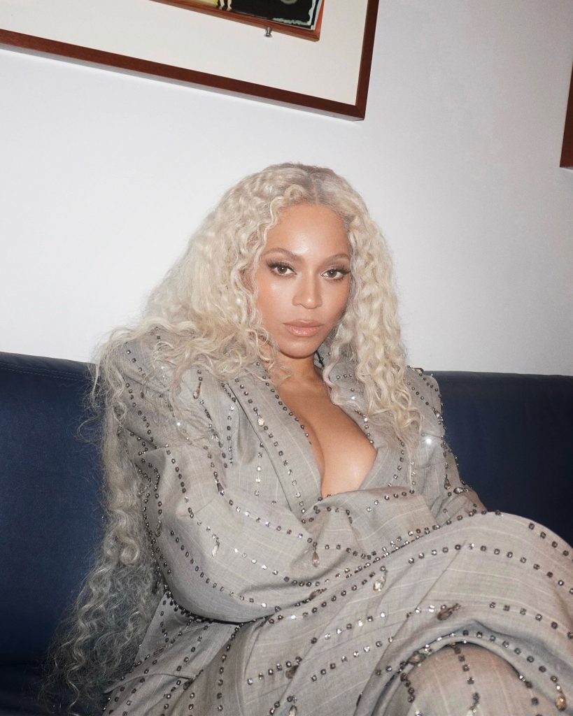Beyoncé Biography