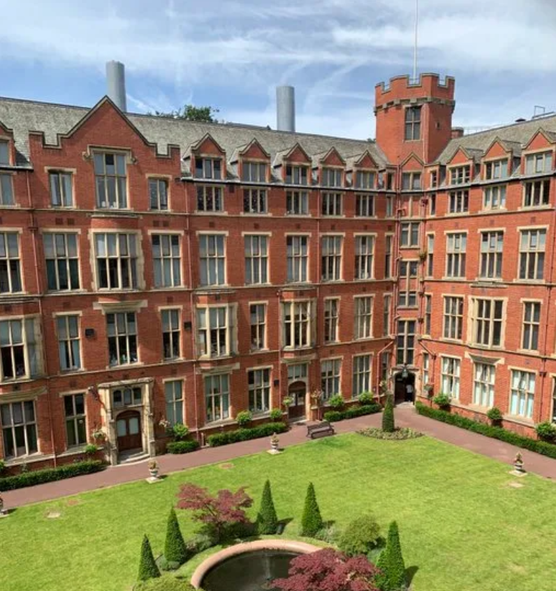 Lily Phillips Education and College Life